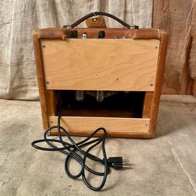 1957 Fender Champ Amp - Tweed image 9