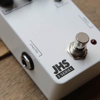 JHS 3 "Series Fuzz" image 5