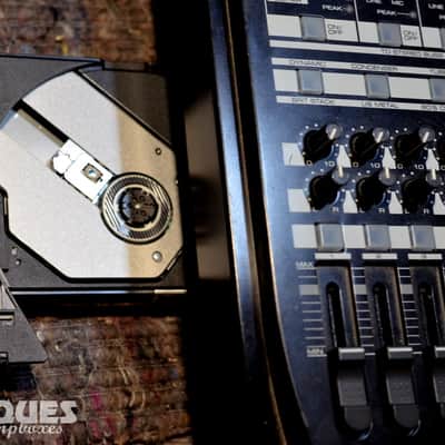 Fostex MR-8HD multitrack recorder image 6