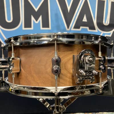 PDP - 5x14" Limited Edition, 20-Ply Maple/Walnut Snare Drum, Natural Satin Walnut 2012–2015 image 5