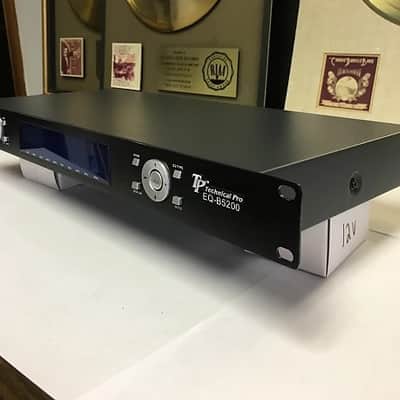 Technical Pro EQ-B5200 Bright LED-Lit Digital Equalizer for Perfect Tuning (MINT) image 1