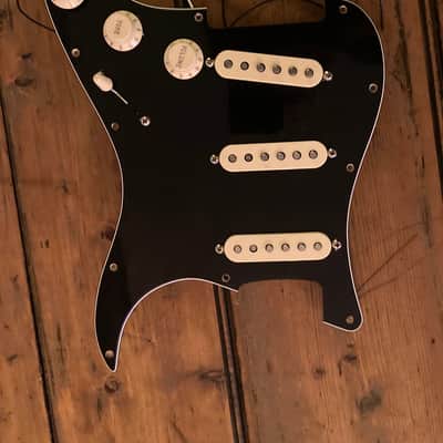 Fender V mod 2 pickups image 4