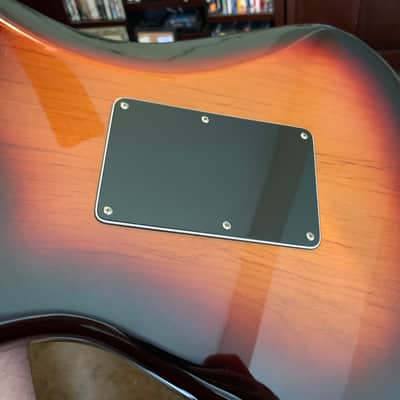 Fender Player Stratocaster Floyd Rose HSS with Pau Ferro Fretboard 2018 - Present - 3-Color Sunburst image 11