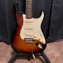 Fender American Original '60s Stratocaster with Rosewood Fretboard 2018 - Present 3-Color Sunburst
