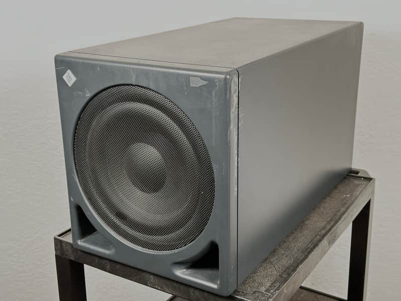 Neumann KH 810