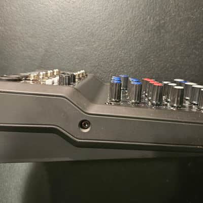 Alesis MultiMix 4 USB FX 4-Channel Mixer with Effects image 2