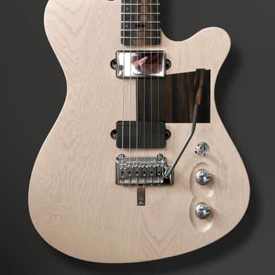 TAO T-Bucket Taliesin in Blonde/Black (Authorized Dealer) image 1