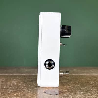 JHS 3 Series Octave Reverb 2022 - Present - White image 4