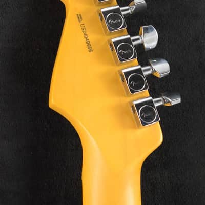 Fender American Professional II Stratocaster HSS Mystic Surf Green Maple Fingerboard image 8