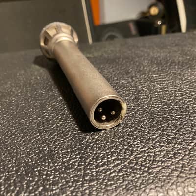 AKG D190E Vintage Dynamic Microphone image 7