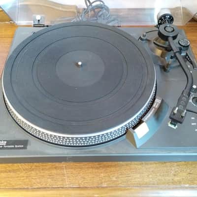 Technics SL2000 turntable in excellent condition - 1980's image 1