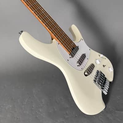 Ibanez Ichika Nito ICHI10-VWM Vintage White Matte Gigbag image 9