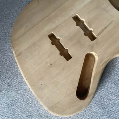 Basswood Jazz Bass Style Body Bild 3