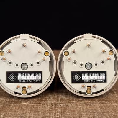 Vintage Neumann U 87 Condenser Microphone Stereo Pair. Close SN. Great Shape U87 1982 Z 48 Shock Mount image 18