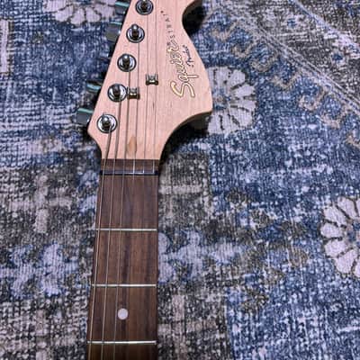 Squier Affinity Series Stratocaster with Maple Fretboard 2021 - Present - Olympic White image 3