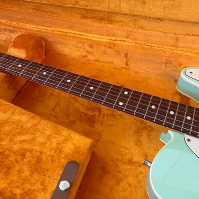 Fender American Vintage 62 Custom Telecaster AVRI 2010-2015 - Surf Green image 4
