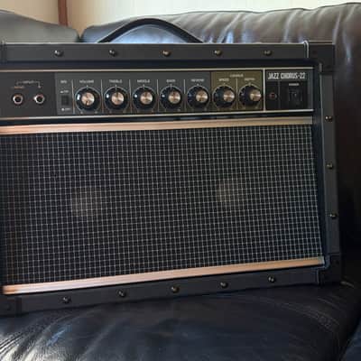 Roland JC-22 Jazz Chorus 2-Channel 30-Watt 2x6.5" Guitar Combo 2016 - Present - Black image 2