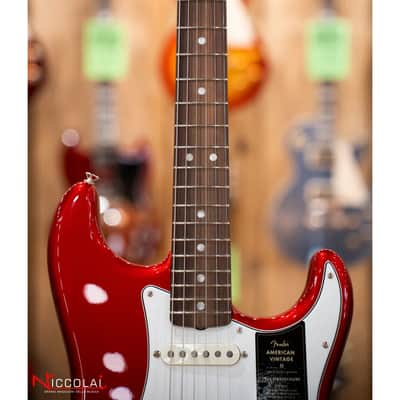 FENDER American Vintage II 1965 Stratocaster, Round-Lam Rosewood Fingerboard, Candy Apple Red image 3