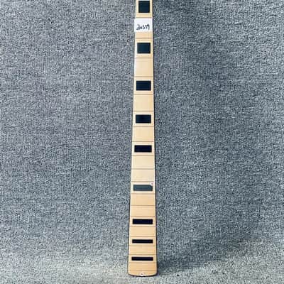 JD 4 String Bass Maple Neck, 20 Frets Rosewood Fingerboard image 4