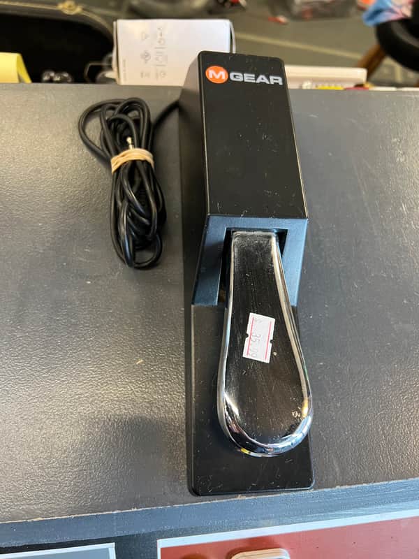 MGEAR Sustain pedal image 1