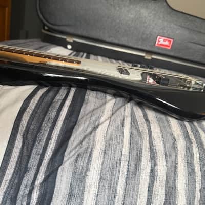 Fender Jazz Bass 1993 Vintage with Vintage Red Badge Chainsaw Hard shell case image 7