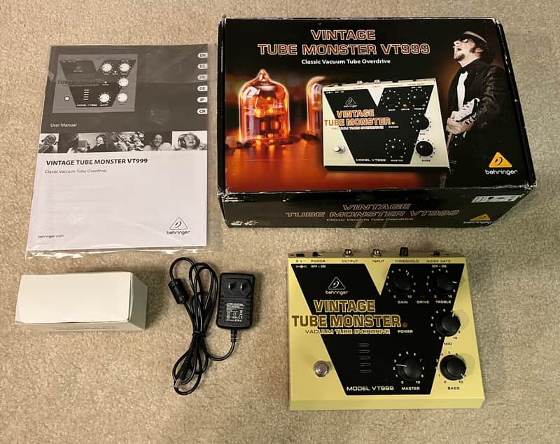 Behringer VT999 Vintage Tube Monster Vacuum Tube Overdrive excellent with power supply