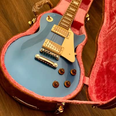 Tokai LS-122 PHB Love Rock Japan in Pelham Blue weight 4.15 KG S/N