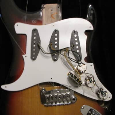 G&L Legacy USA 1999 - Sunburst with Maple Neck 12" Radius, G&G HSC AWESOME GUITAR!!! image 20