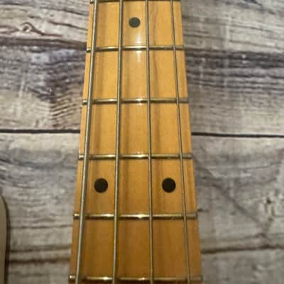 Fender Mike Dirnt Road Worn Artist Series Signature Precision Bass with Maple Fretboard 2015 - Present - White Blonde image 5