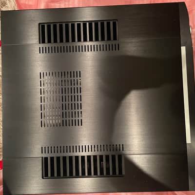 Mark Levinson № 585.5 integrated amp in box w/ all accessories image 9