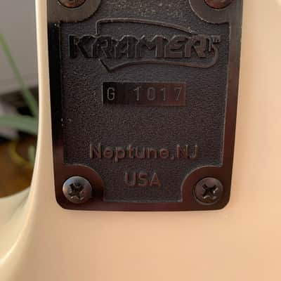 Kramer NightSwan - 1989 Cream / White image 20
