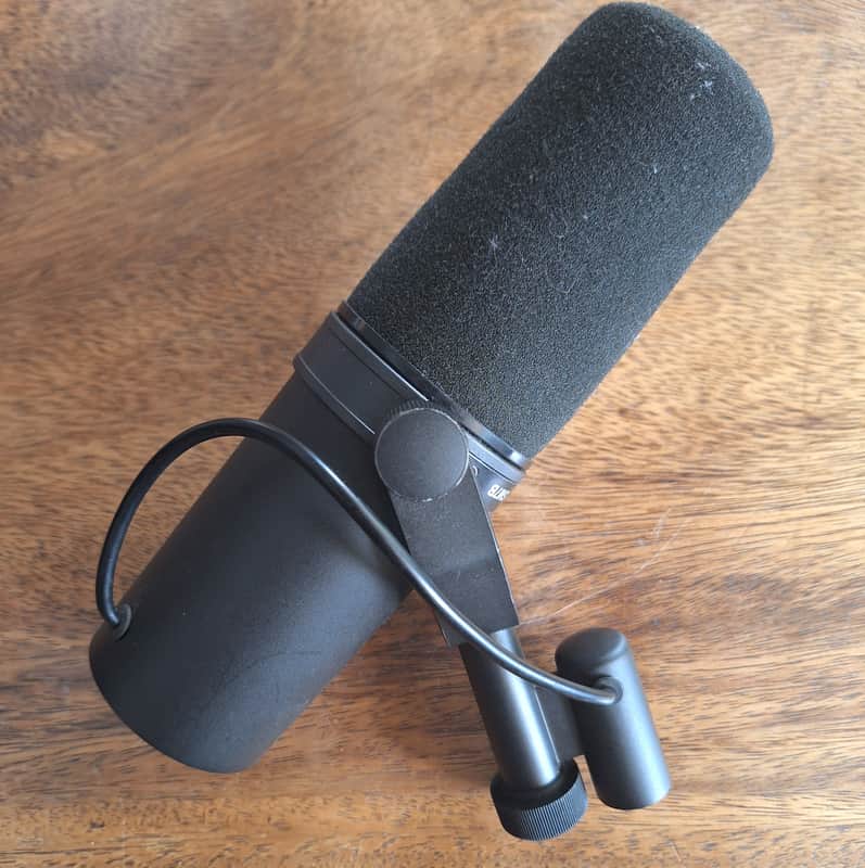 Shure SM7B Cardioid Dynamic Microphone image 1