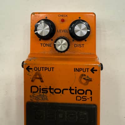 Boss Roland DS-1 Distortion Guitar Effect Pedal image 2