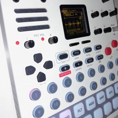 Sonicware Lofi-12 XT Low-Res Digitized Sampler 2024 - Present - Retro image 2