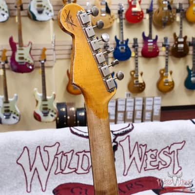 Fender Custom Shop Wild West White Lightning Stratocaster Floyd Rose HSH Rosewood Fingerboard 22 Frets Heavy Relic 2 Tone Sunburst 8.05 lbs image 11