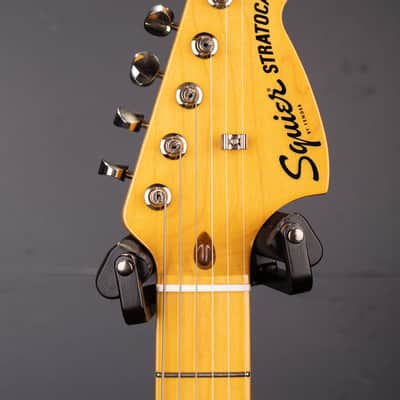 Squier Classic Vibe '70s Stratocaster HSS - Black with Maple Fingerboard With Gig Bag image 6