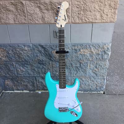 Squier Sonic Stratocaster Sea Foam Green image 2