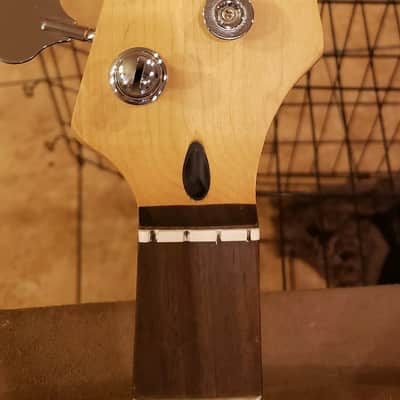 Peavey  international series milestone ii  White image 3