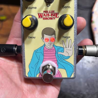 CELEBRITY PEDALS Millie Wah-Bie Brown Envelope Filter image 9