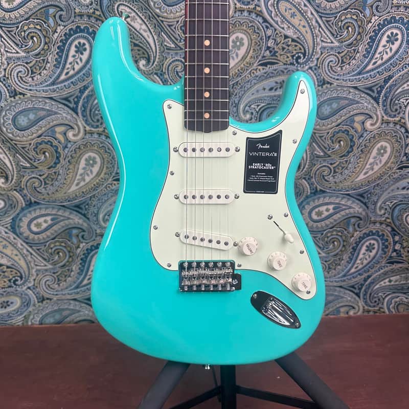 Fender Vintera III Early '60s Stratocaster Seafoam Green w/Gig Bag image 1