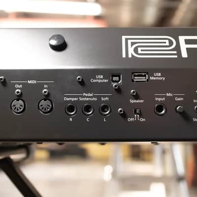 Damage Roland FP-90X Digital Piano - Black image 8