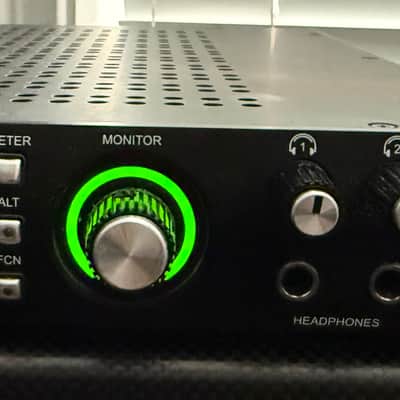 Universal Audio Apollo 8p QUAD Thunderbolt with transferable UAD plug-in library included image 4
