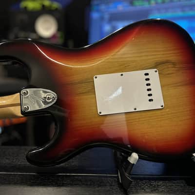 1977 Fender Stratocaster with case #S776907 image 8