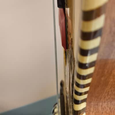 M. Hernandez Bajo Quinto — Single-Cut, Gold Pickguard, Active EMG, Hard Case image 13