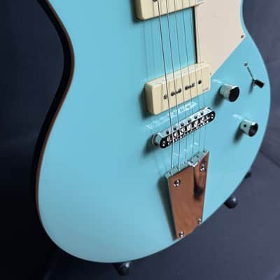 Yamaha RSS02T Revstar Standard Electric Guitar Sonic Blue Finish w/ Gig Bag (373) image 5
