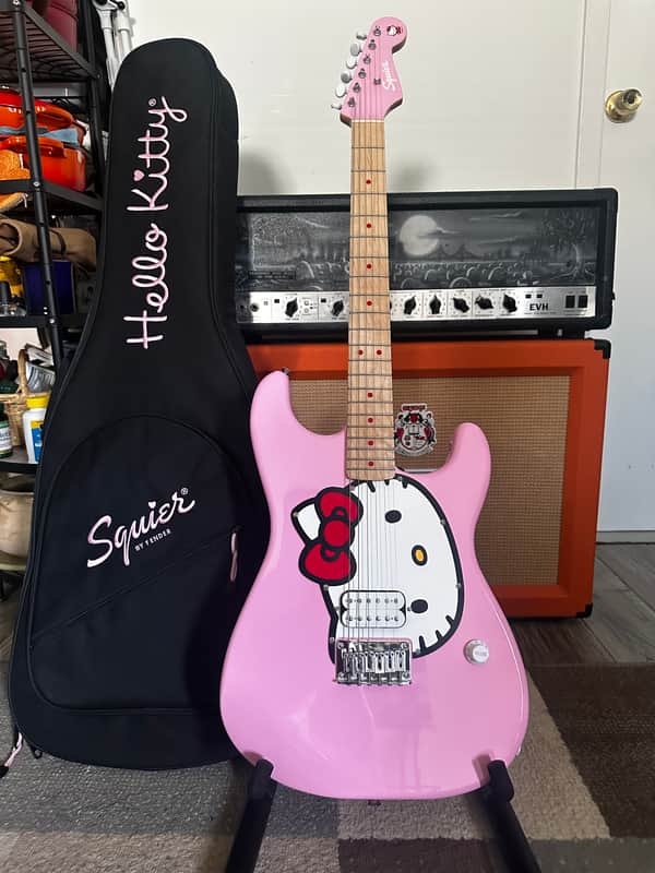 Squier Hello Kitty Stratocaster