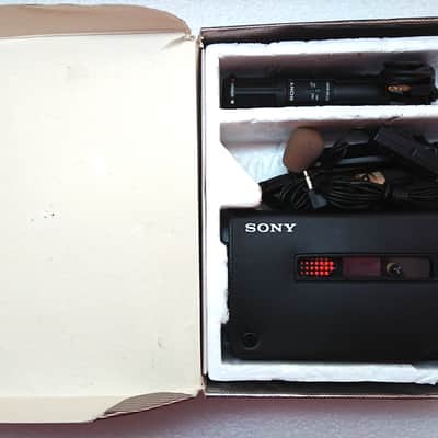 Sony WM-D6C Walkman Professional / Stereo Cassette-Corder - Perfect with the following original accessories: dedicated Sony ECM-909A Stereo Microphone & Electret Microphone Lavaliere - Perfect image 2