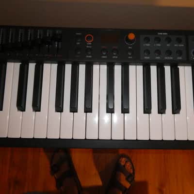 Studiologic Numa Compact 2x 88-Key Semi-Weighted Piano 2018 - Black image 9