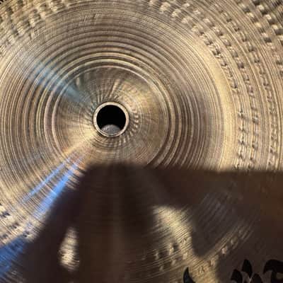 Zildjian 14" A Series New Beat Hi-Hat Cymbals (Pair) 2013 - Present - Traditional image 10