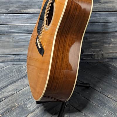 Used Martin Left-Handed D-28 Acoustic Guitar with Hard Case image 7